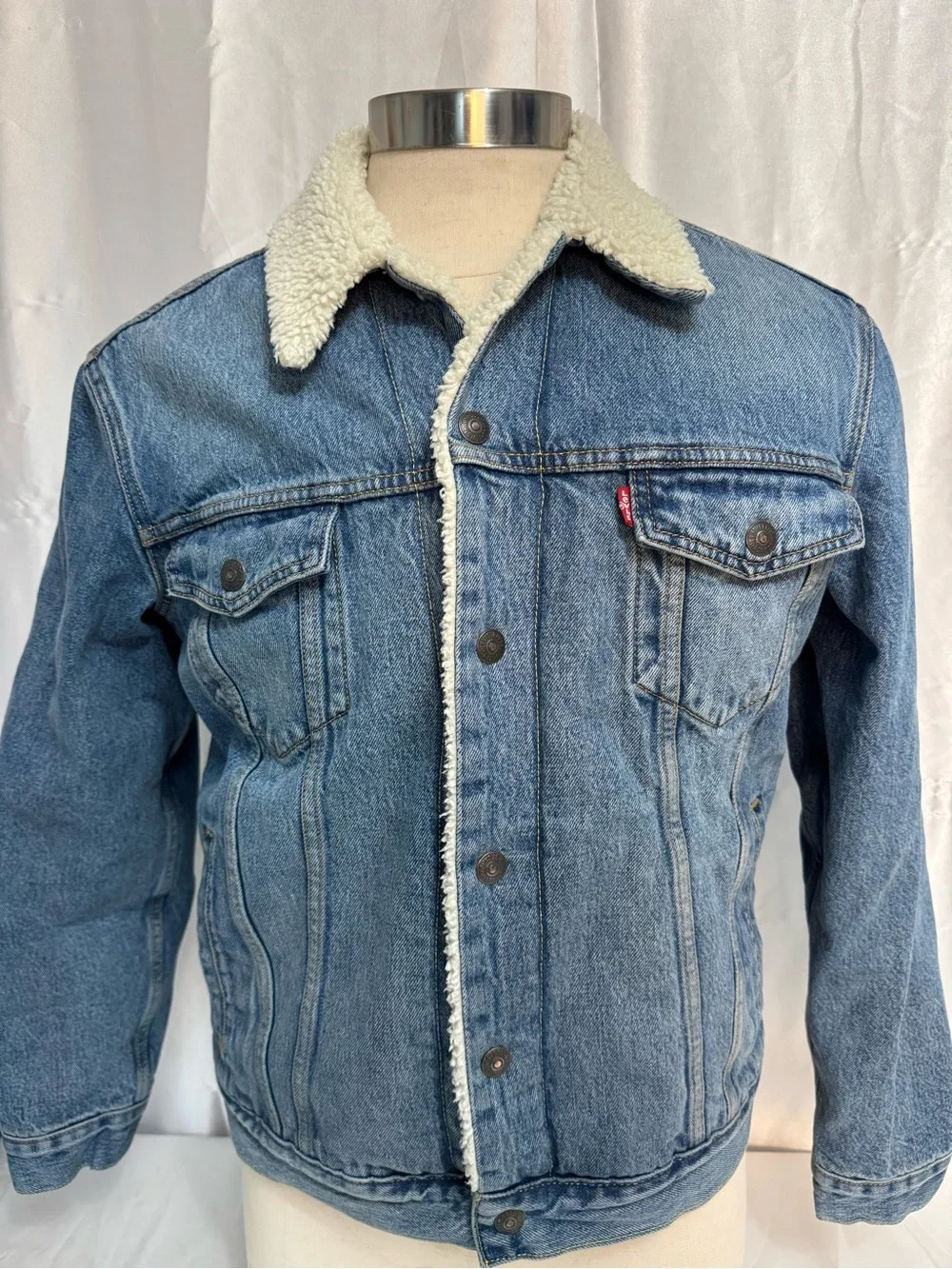 Levi's Men's Denim Type III Sherpa Lined Trucker Jacket EUC